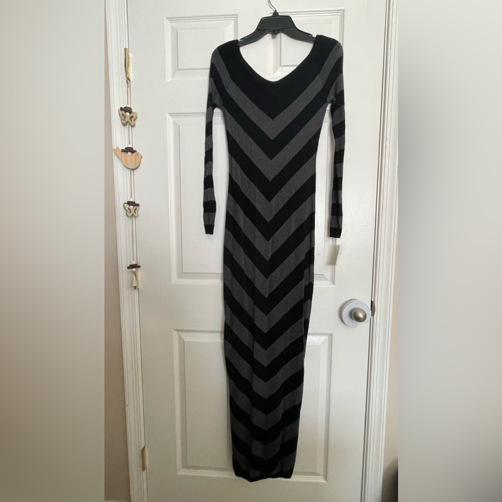 Nordstrom Black and Gray Chevron Long Sleeve Dress Maxi Dress with Slits on side